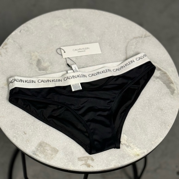 NWT Calvin Klein swim underwear ladies size S - Picture 1 of 8